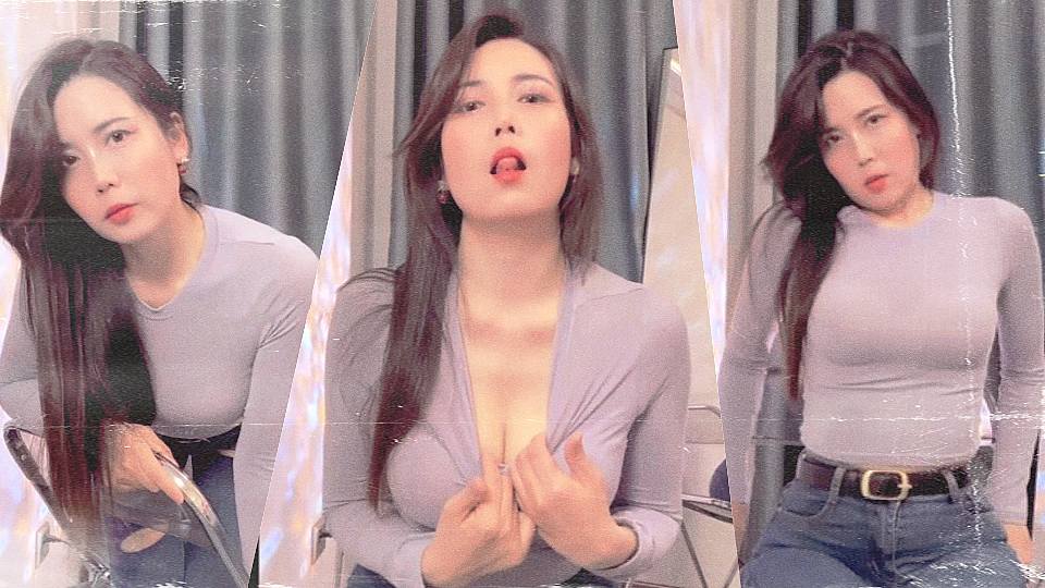 快手福利 超极品轻熟少妇『蝶蝶姐』可甜可御干净粉嫩身材好客厅裸舞自慰丝袜塞逼 (4)